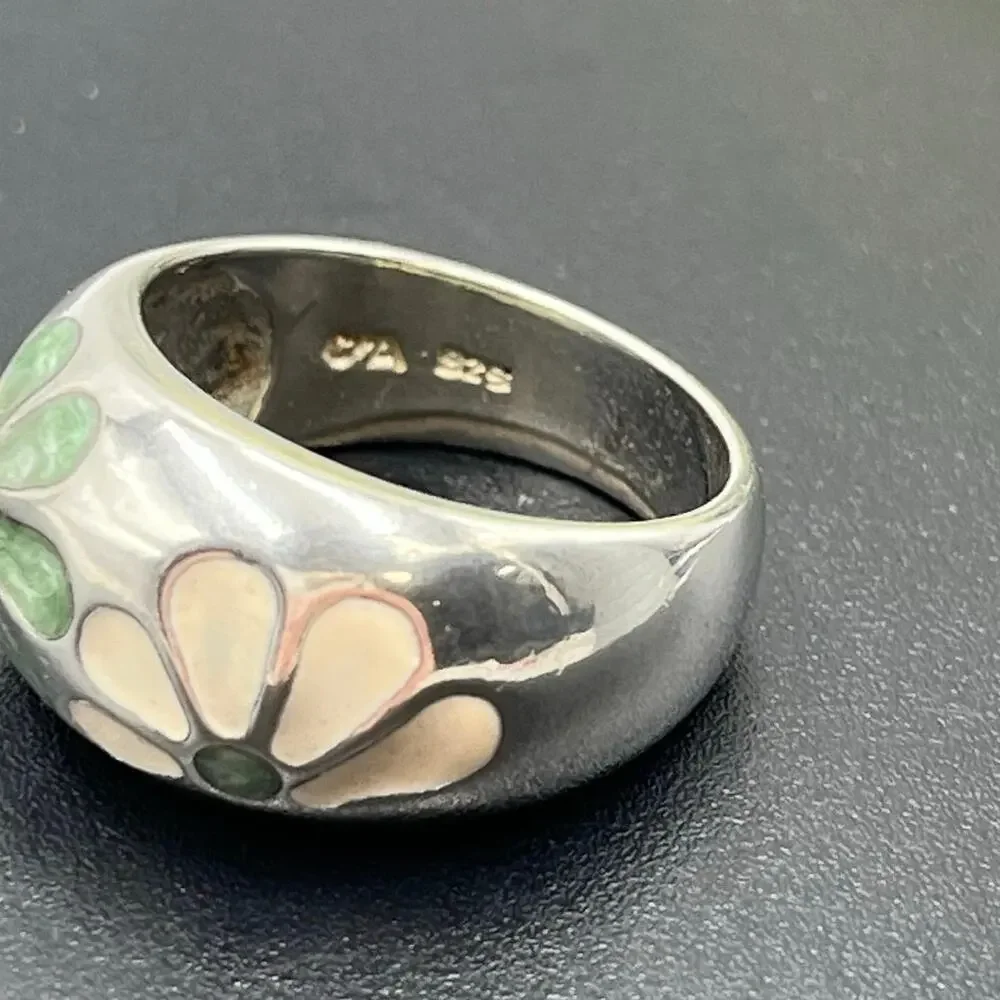 Chateau D'Argent C^A Sterling‎ Green Cream Enamel Petal Flower Dome Ring sz 8.25